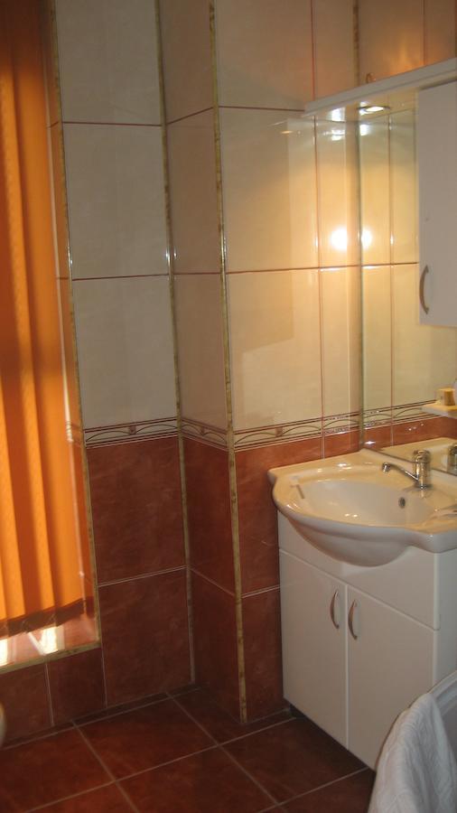 Hotel Palace Targu Jiu Ruang foto